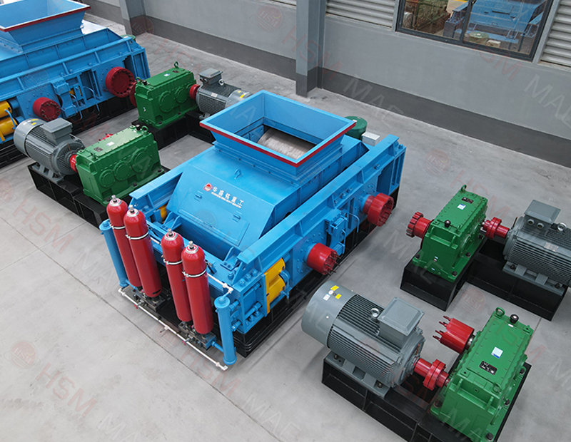 鎢礦石破碎機車間實拍 